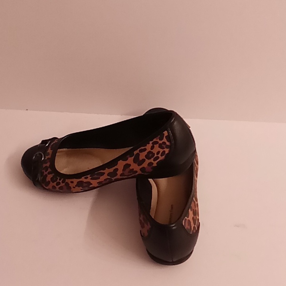 TIME TRUE Women's Ballet Memory Foam Size 7 1/2 Black-Tan Lightweight GY1D X